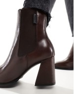 Frankie boot in brown leather